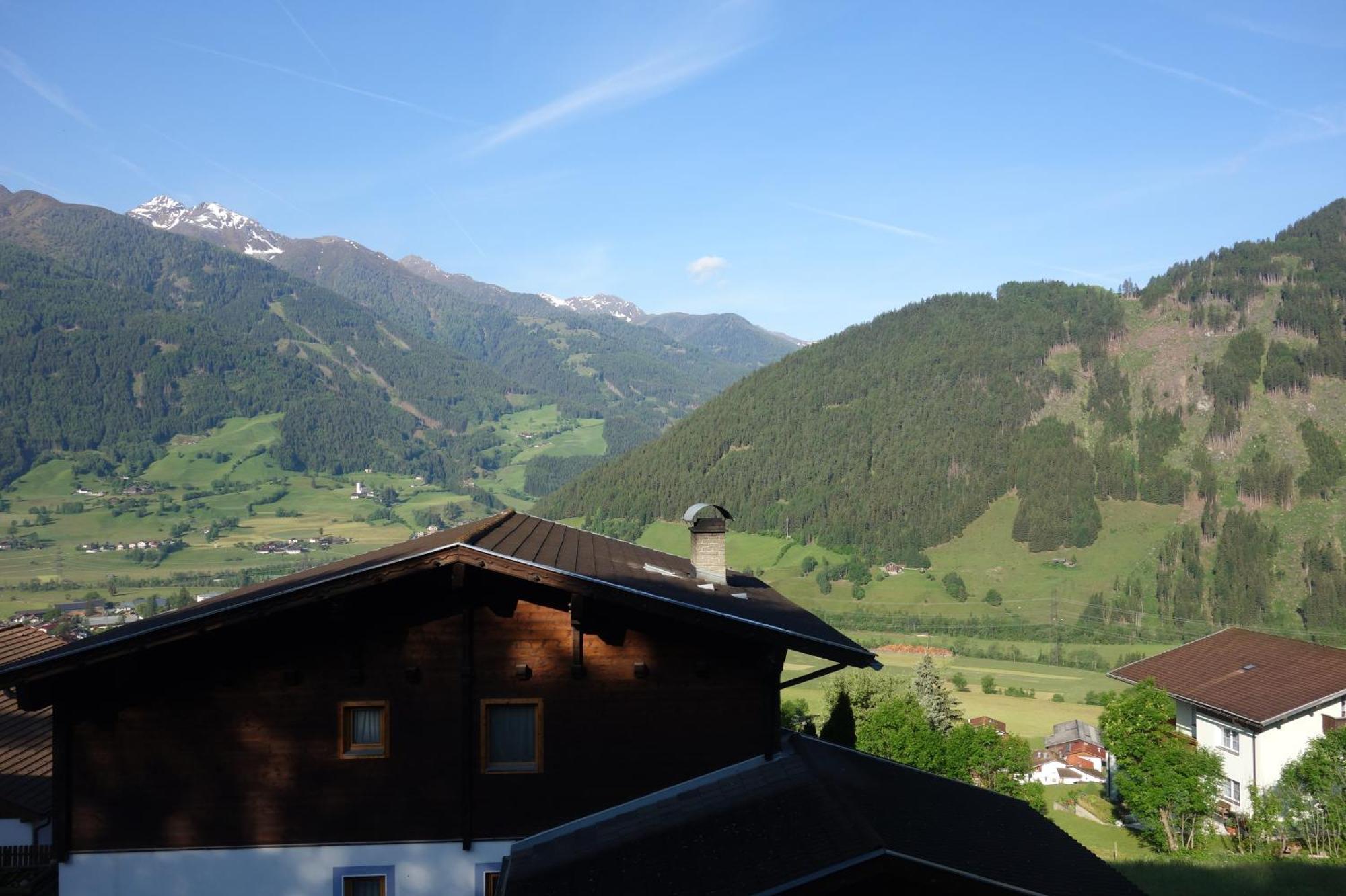 Ferienhaus Resinger Matrei in Osttirol Exterior photo